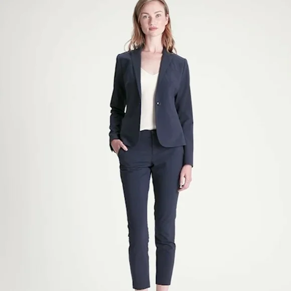 Petite Classic-Fit Washable Italian Wool-Blend Bla - Picture 4 of 15